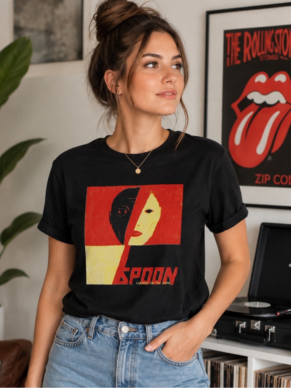 Spoon Lucifer on the Sofa Tour 2023 Band Tee Black Small Gildan Softstyle EUC